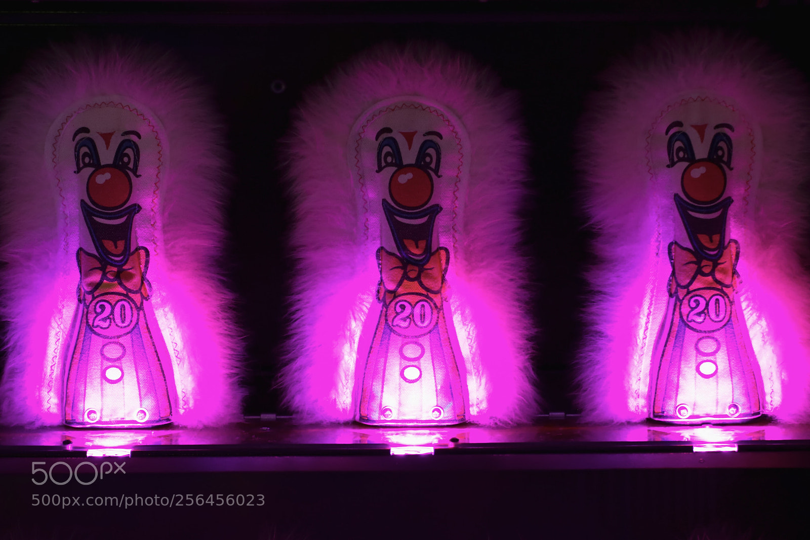 Canon EOS 6D sample photo. Arcade crazy clowns photography
