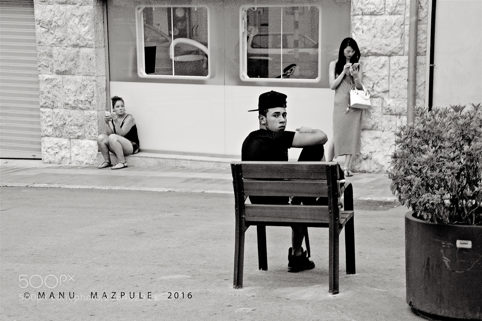 Canon EOS 70D sample photo. 337. girona. catalunya... people... photography