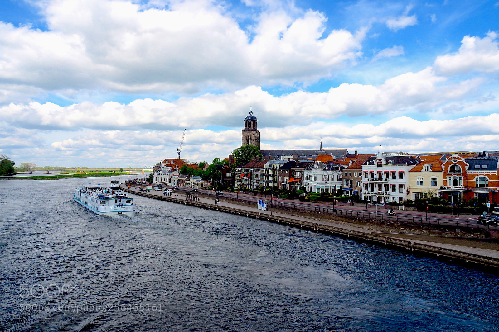 Olympus OM-D E-M10 II sample photo. Deventer skyline; midday photography