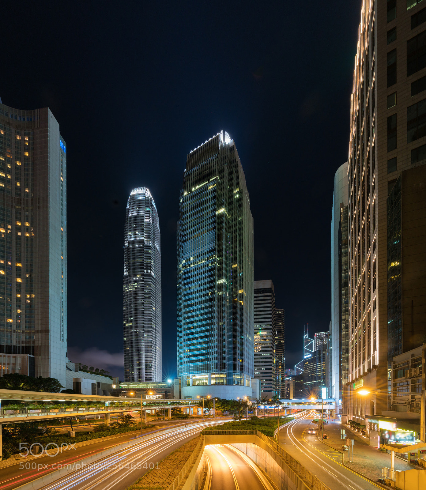 Sony a7R II sample photo. Night busy traffic in photography
