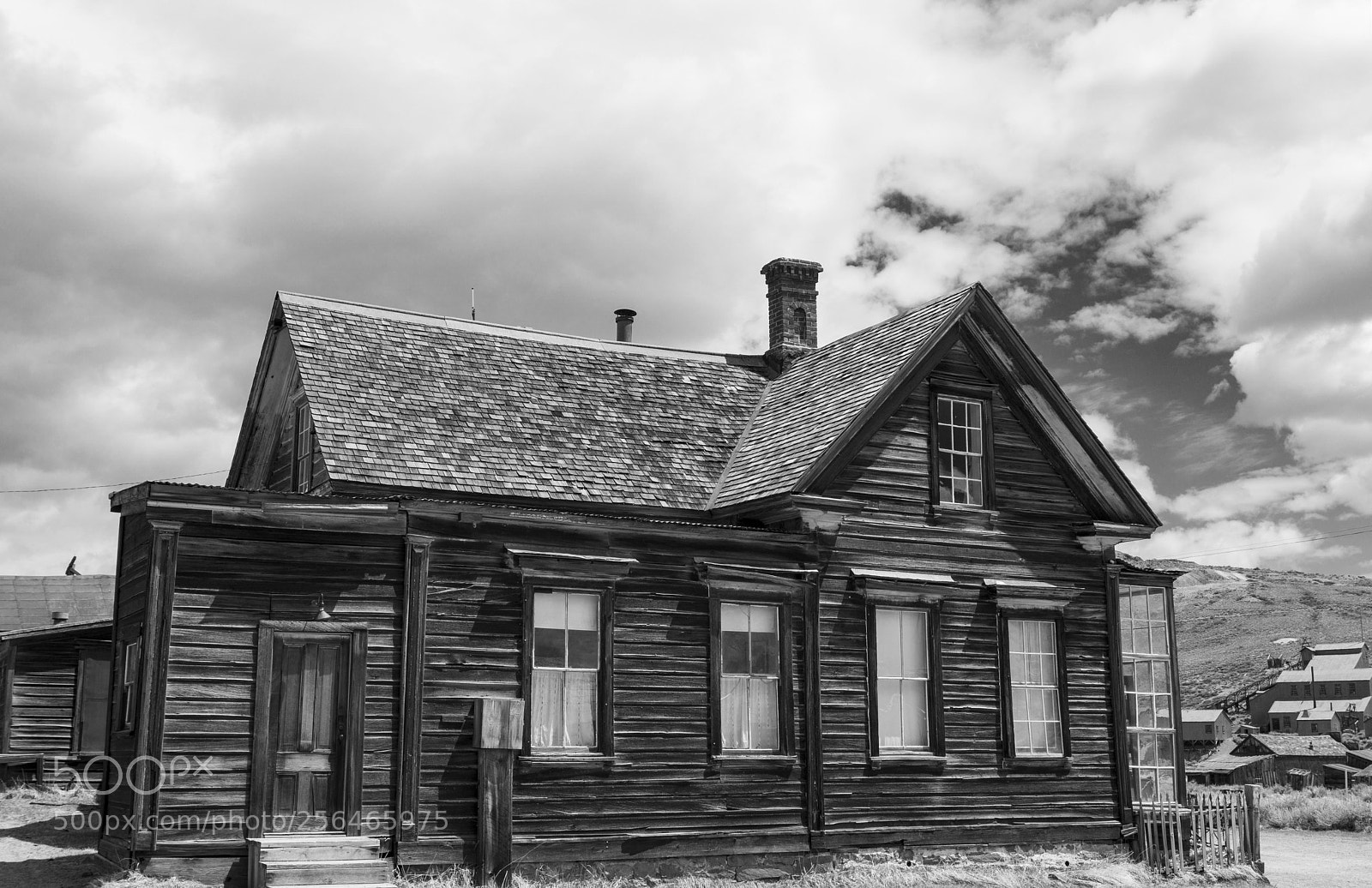Sony a6000 sample photo. Home bodie bw photography