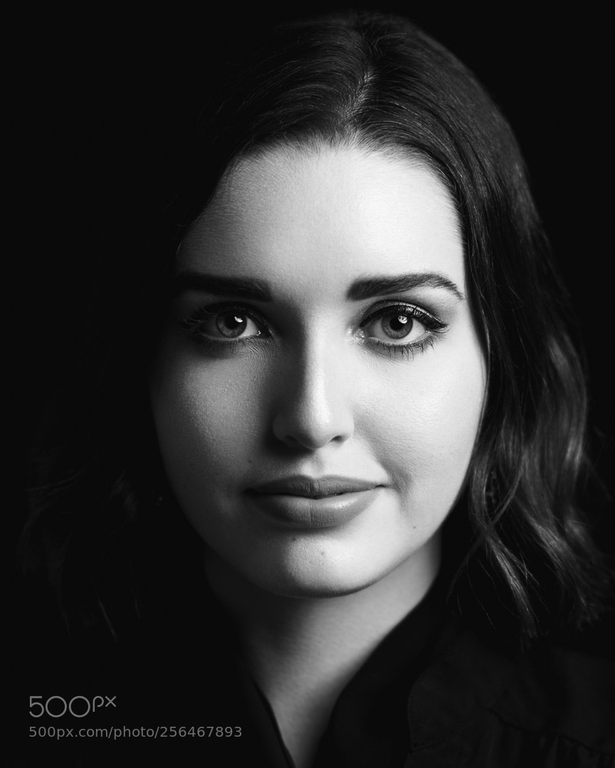 Sony a7 sample photo. Portrait of glorivette guzm photography