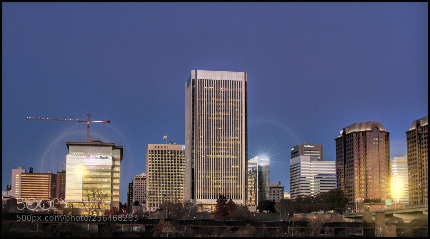 Canon EOS 7D sample photo. City lights photography