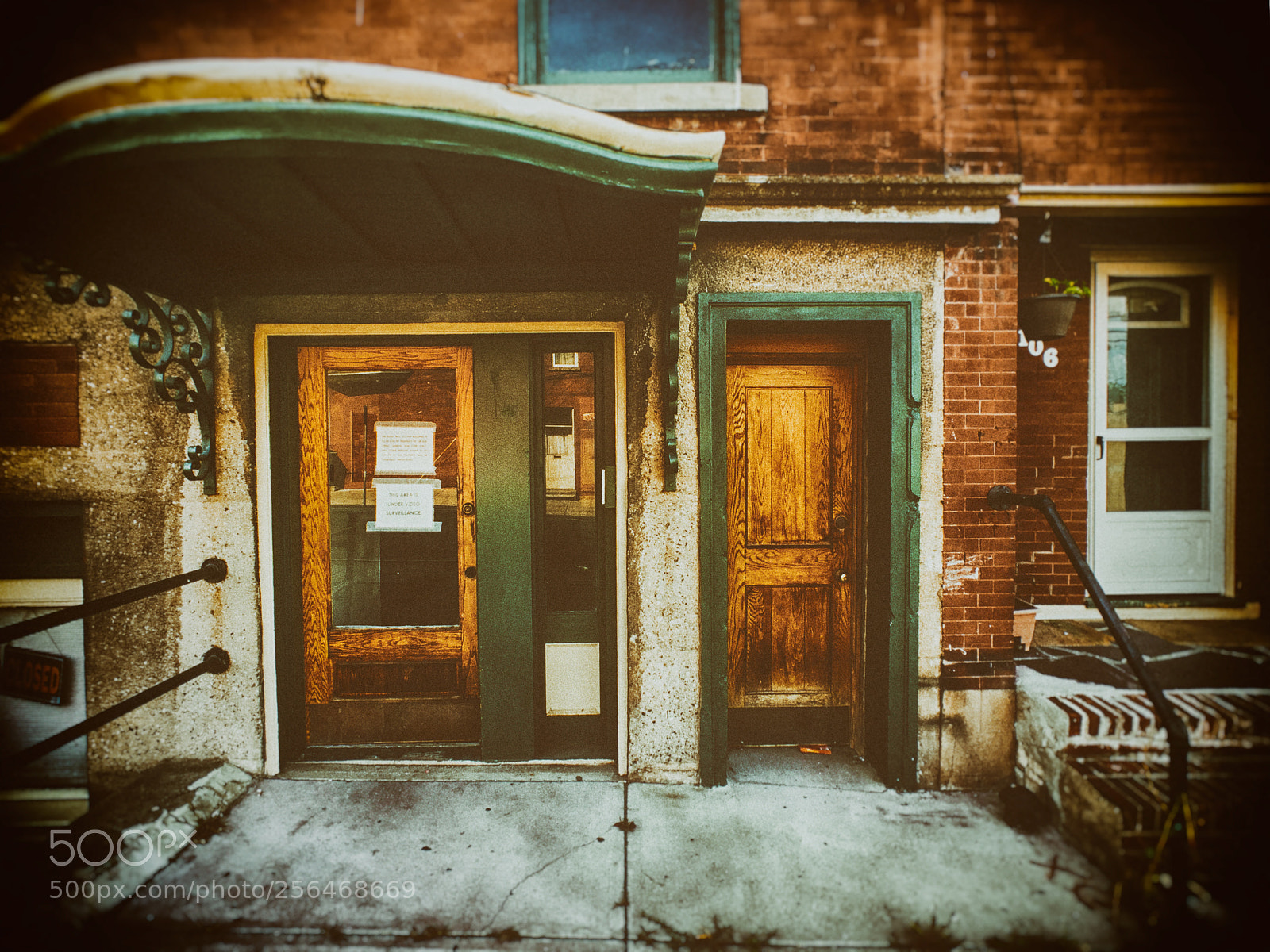 Apple iPhone 6 Plus sample photo. Side street photography