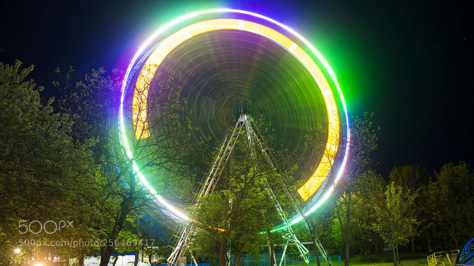 Canon EOS 650D (EOS Rebel T4i / EOS Kiss X6i) sample photo. Ferris wheel photography