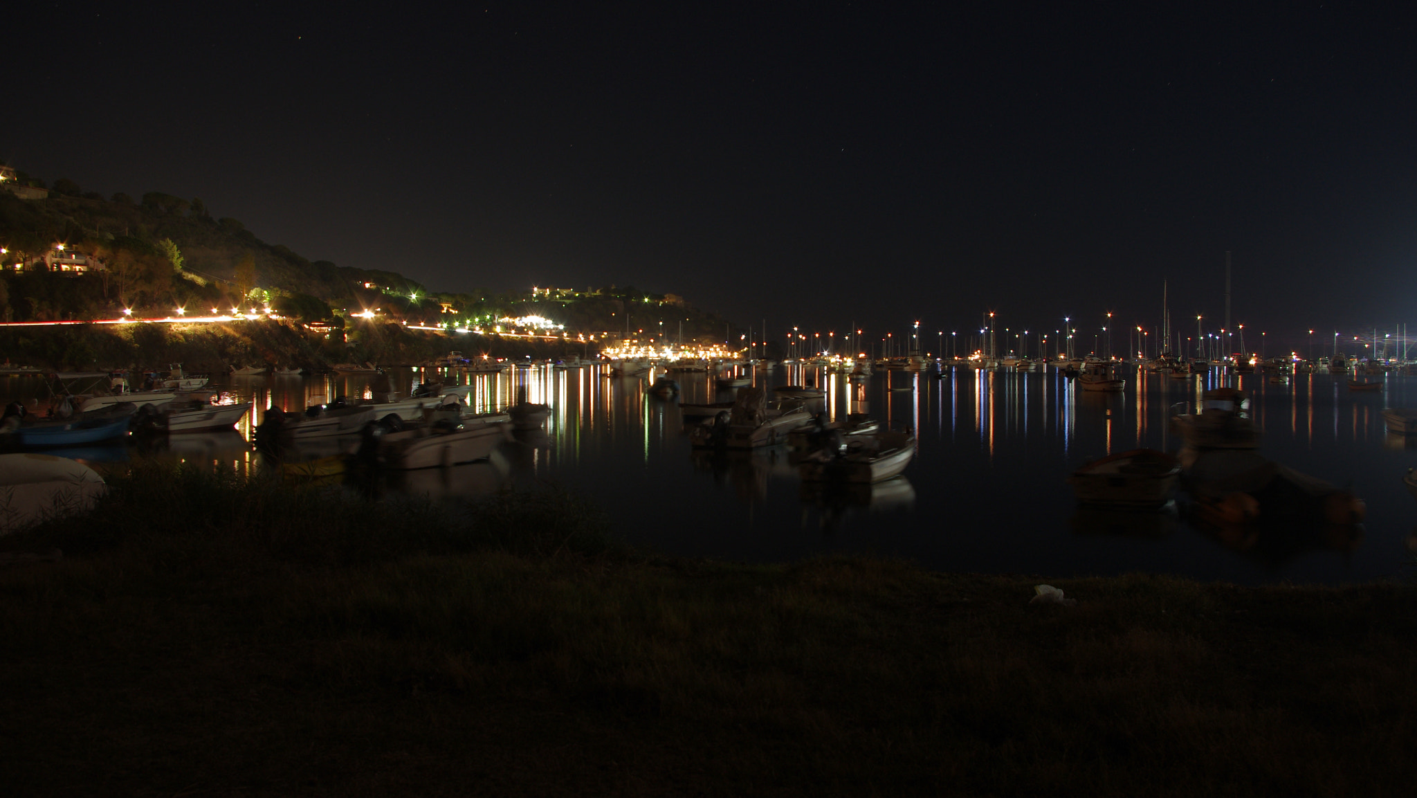 Pentax K-r sample photo. Porto azzurro by night photography