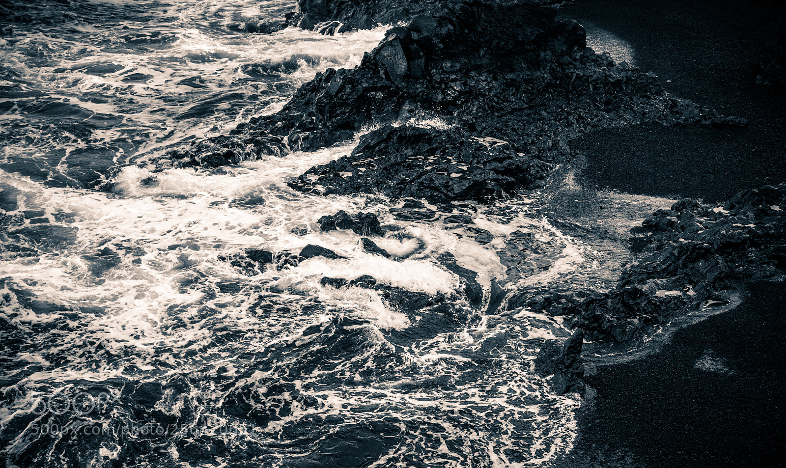 Canon EOS 5D Mark II sample photo. Black sand photography