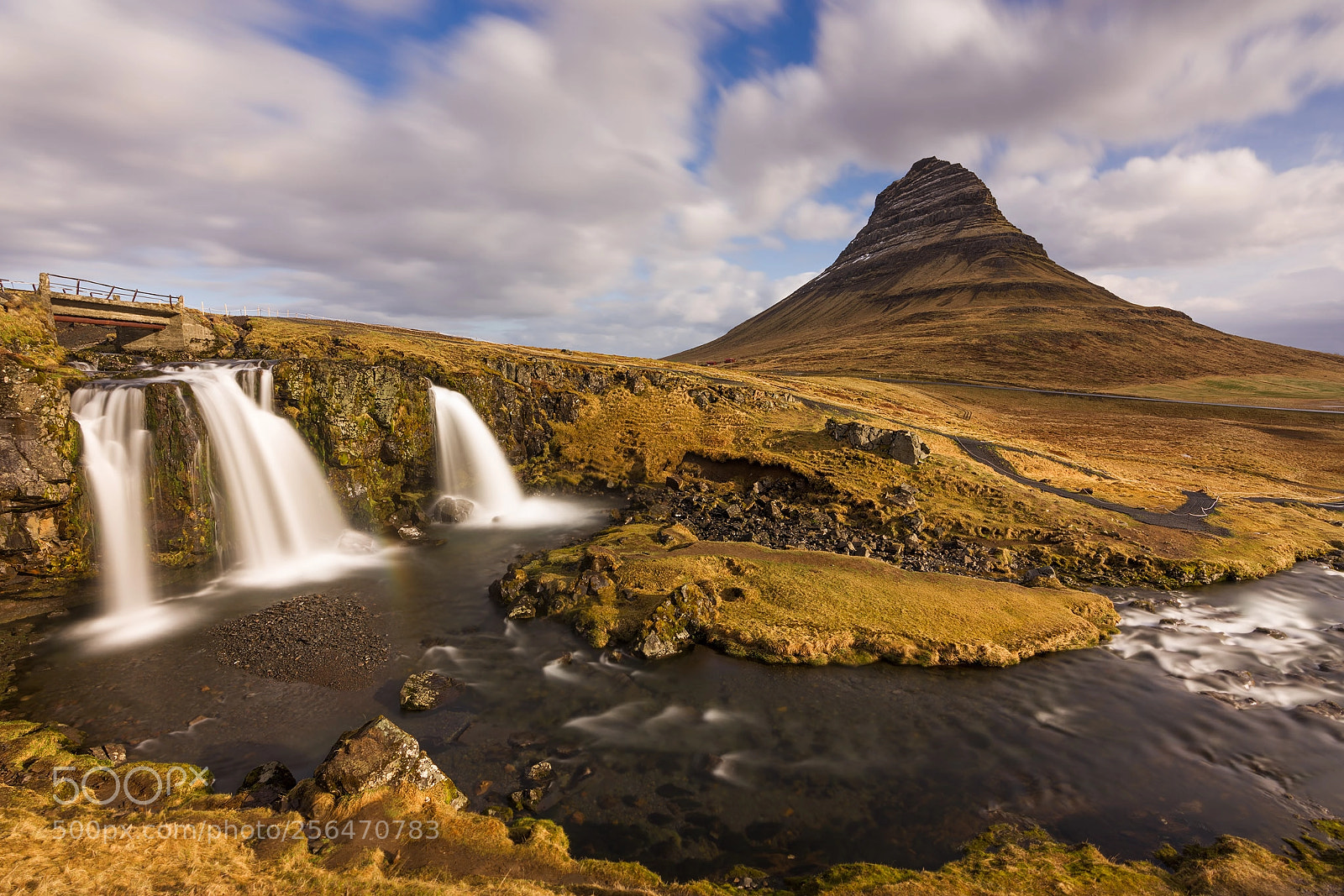 Sony a7R III sample photo. Kirkjufell & kirkjufellsfoss photography