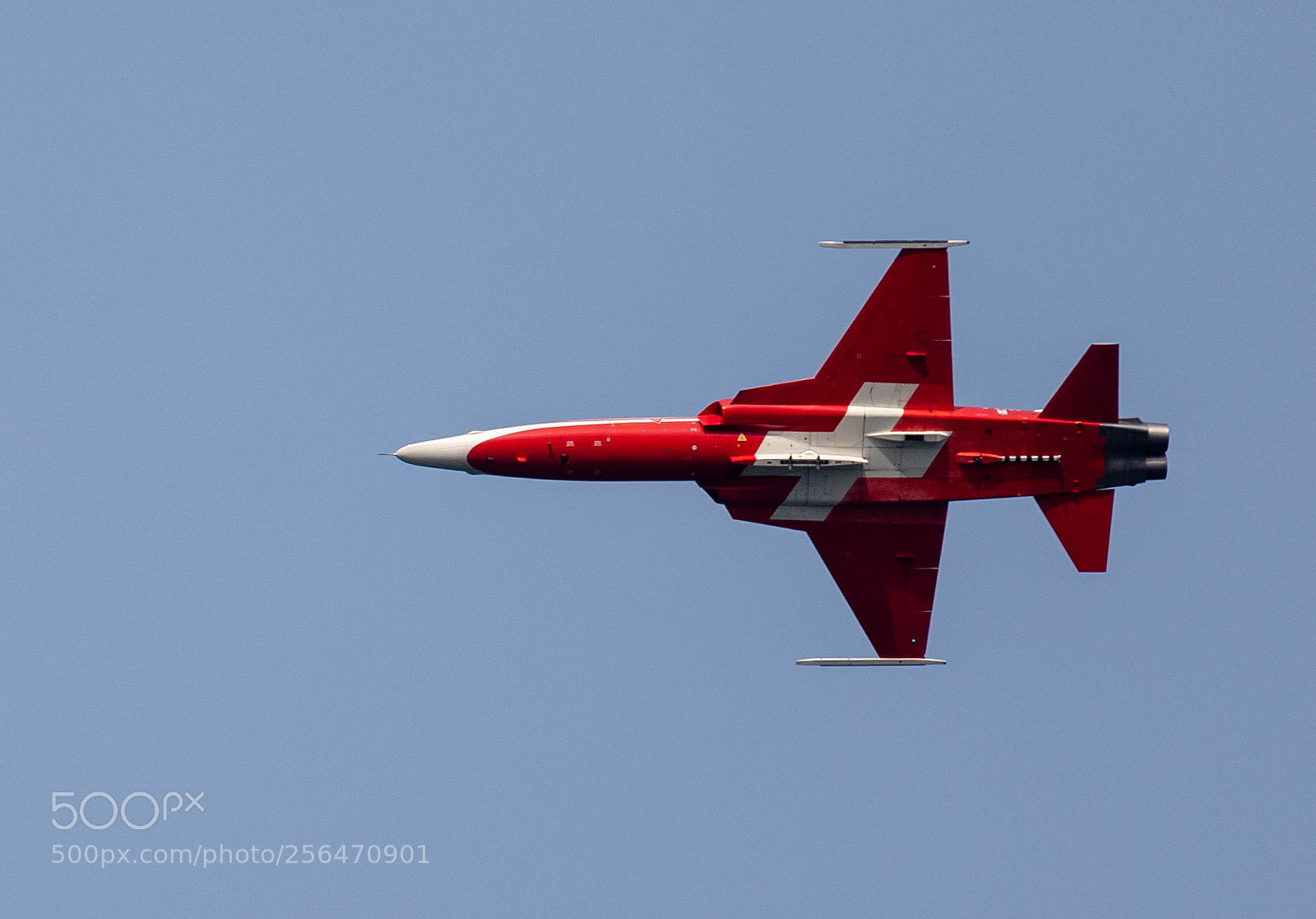 Canon EOS 5D Mark IV sample photo. F-5e tiger ii patrouille photography