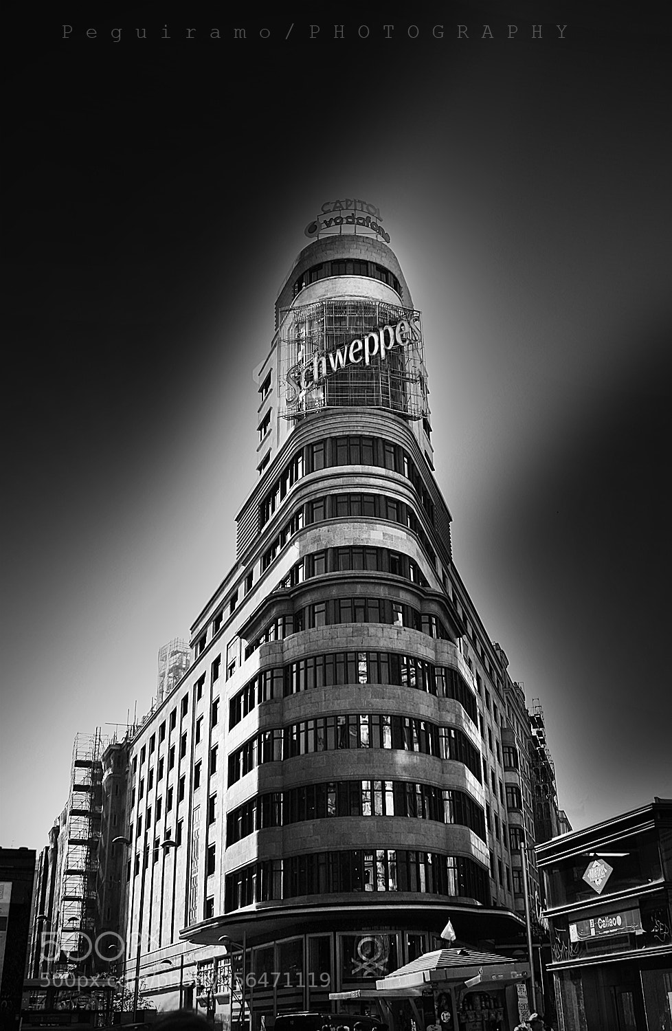 Canon EOS 1000D (EOS Digital Rebel XS / EOS Kiss F) sample photo. Madrid architecture i. photography