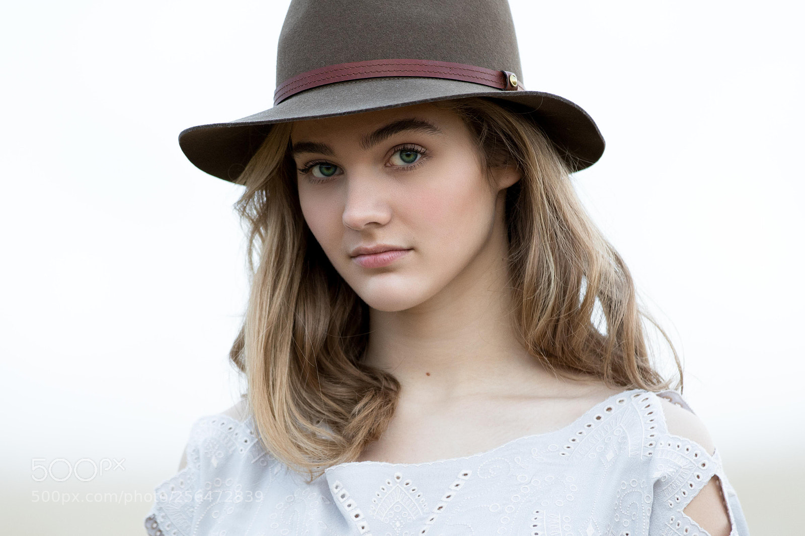 Canon EOS 7D Mark II sample photo. Female portrait photography