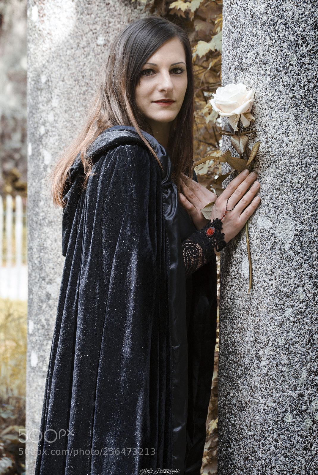 Nikon D5100 sample photo. La dame aux fleurs photography