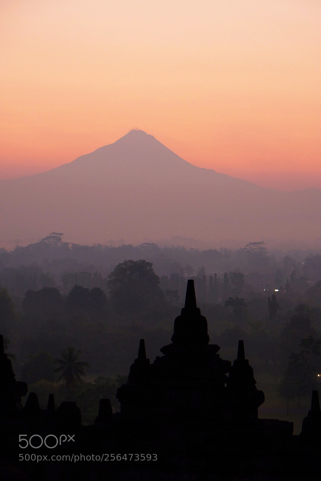 Fujifilm X-T20 sample photo. Sunrise from borobudur photography