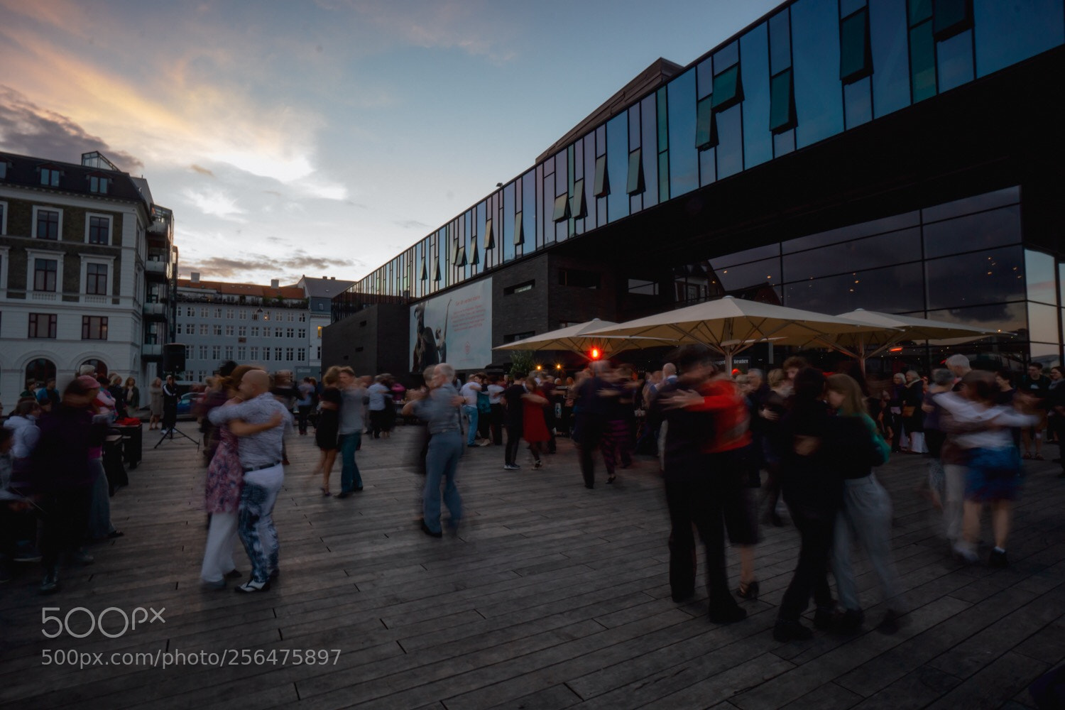 Sony a6000 sample photo. Dancing people photography