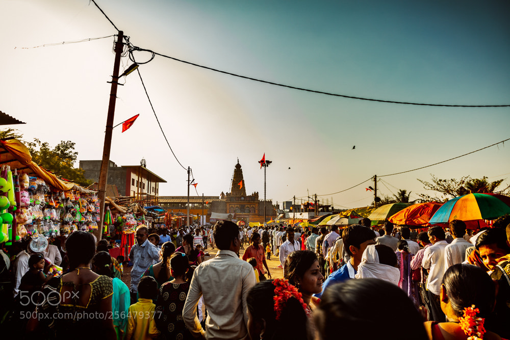 Canon EOS 5D Mark IV sample photo. Town fair photography