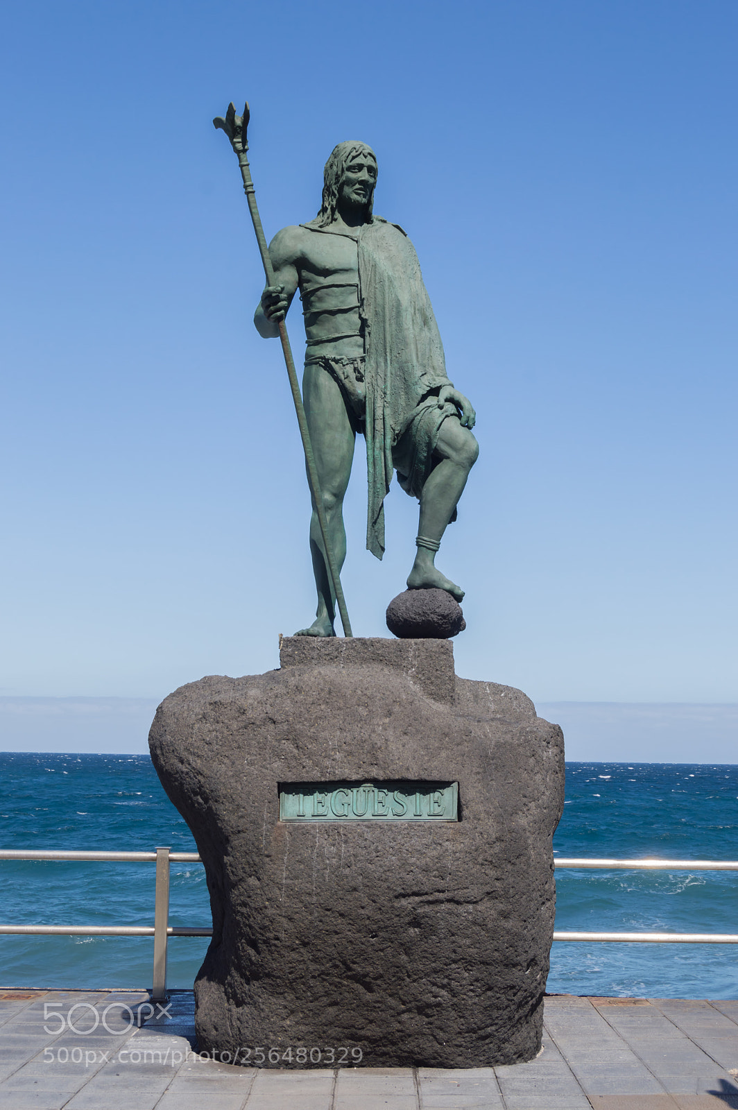 Nikon D3200 sample photo. Statue of an ancient photography