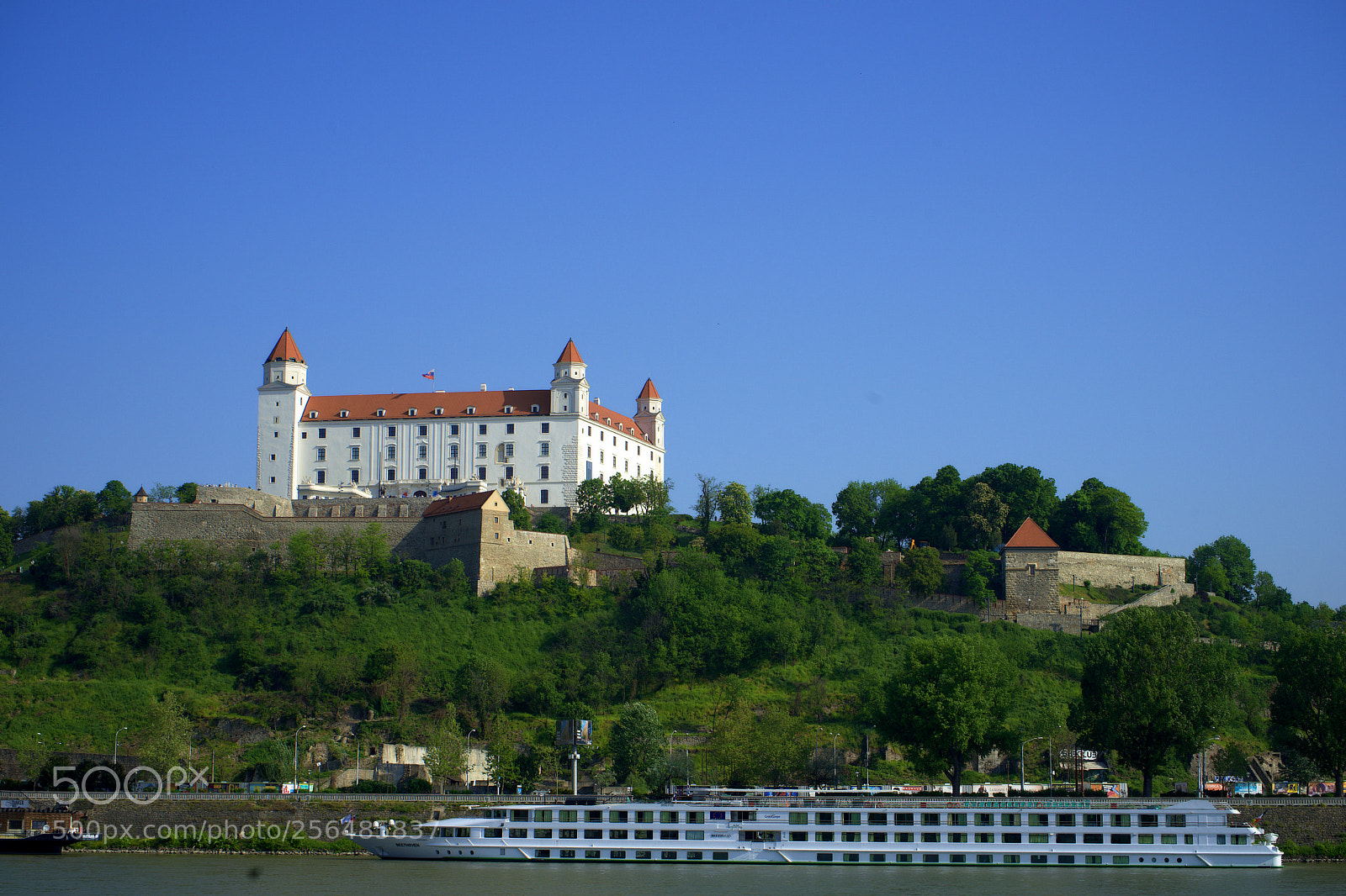 Sony a7 sample photo. Bratislava castle photography