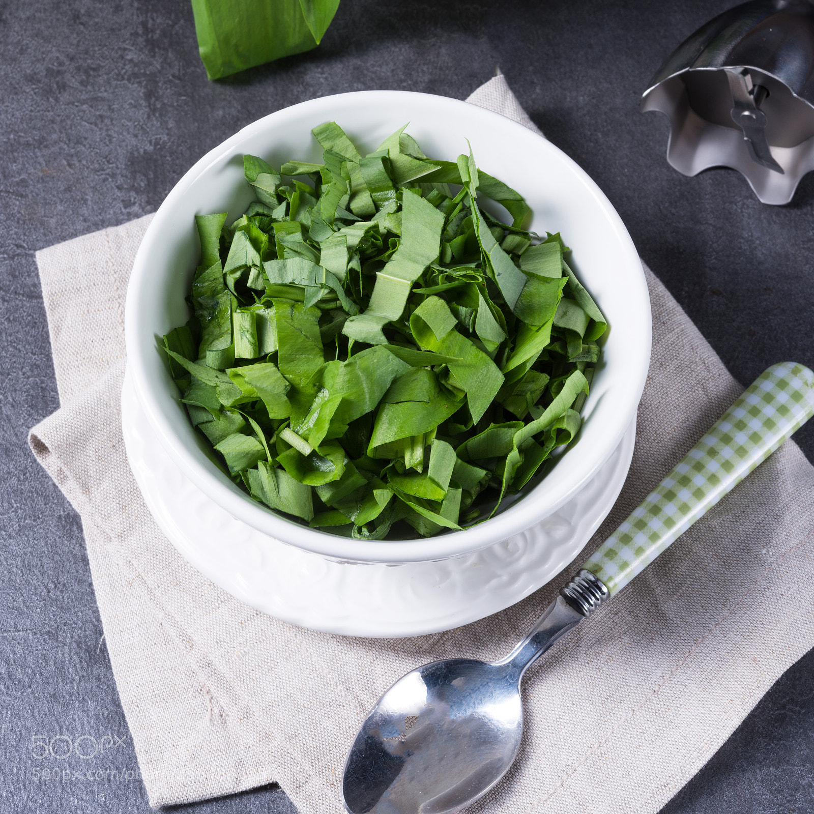 Nikon D810 sample photo. Wild garlic stripes for photography