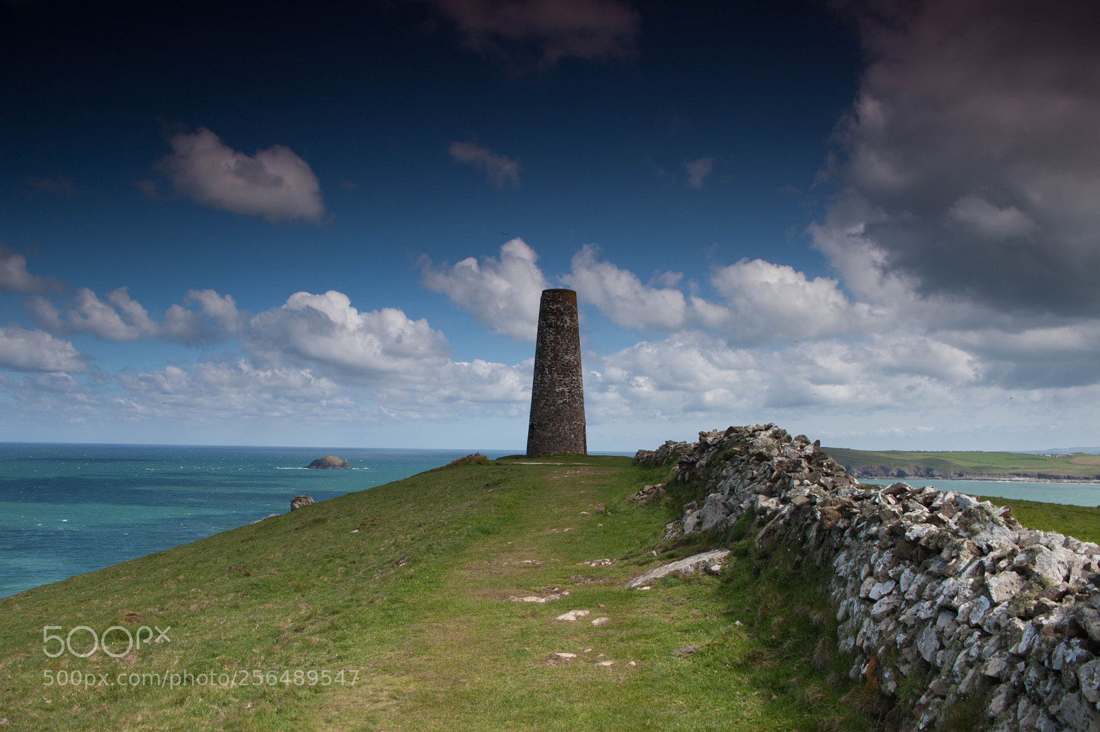 Canon EOS 5D Mark II sample photo. Disused lighthouse.jpg photography