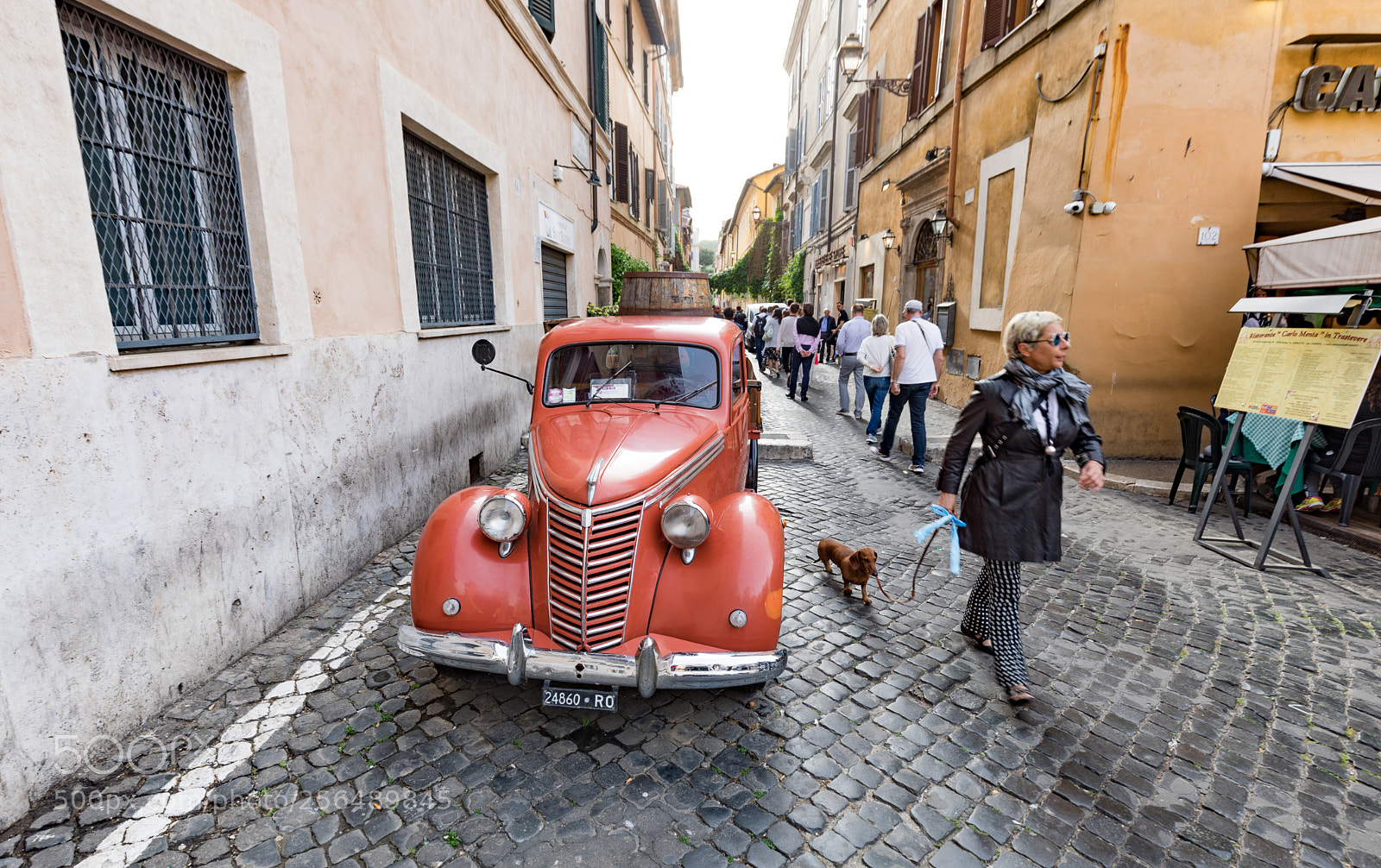 Canon EOS 5D Mark IV sample photo. Street of trastavere photography