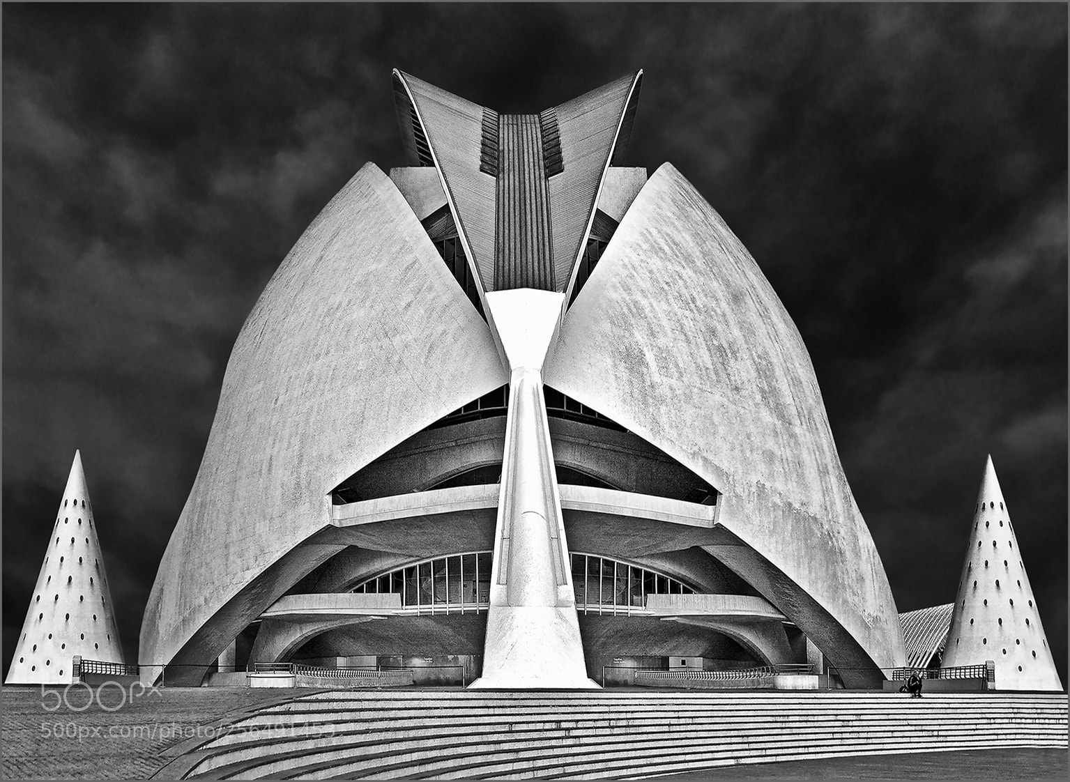 Canon EOS 5D sample photo. Palau de les arts photography