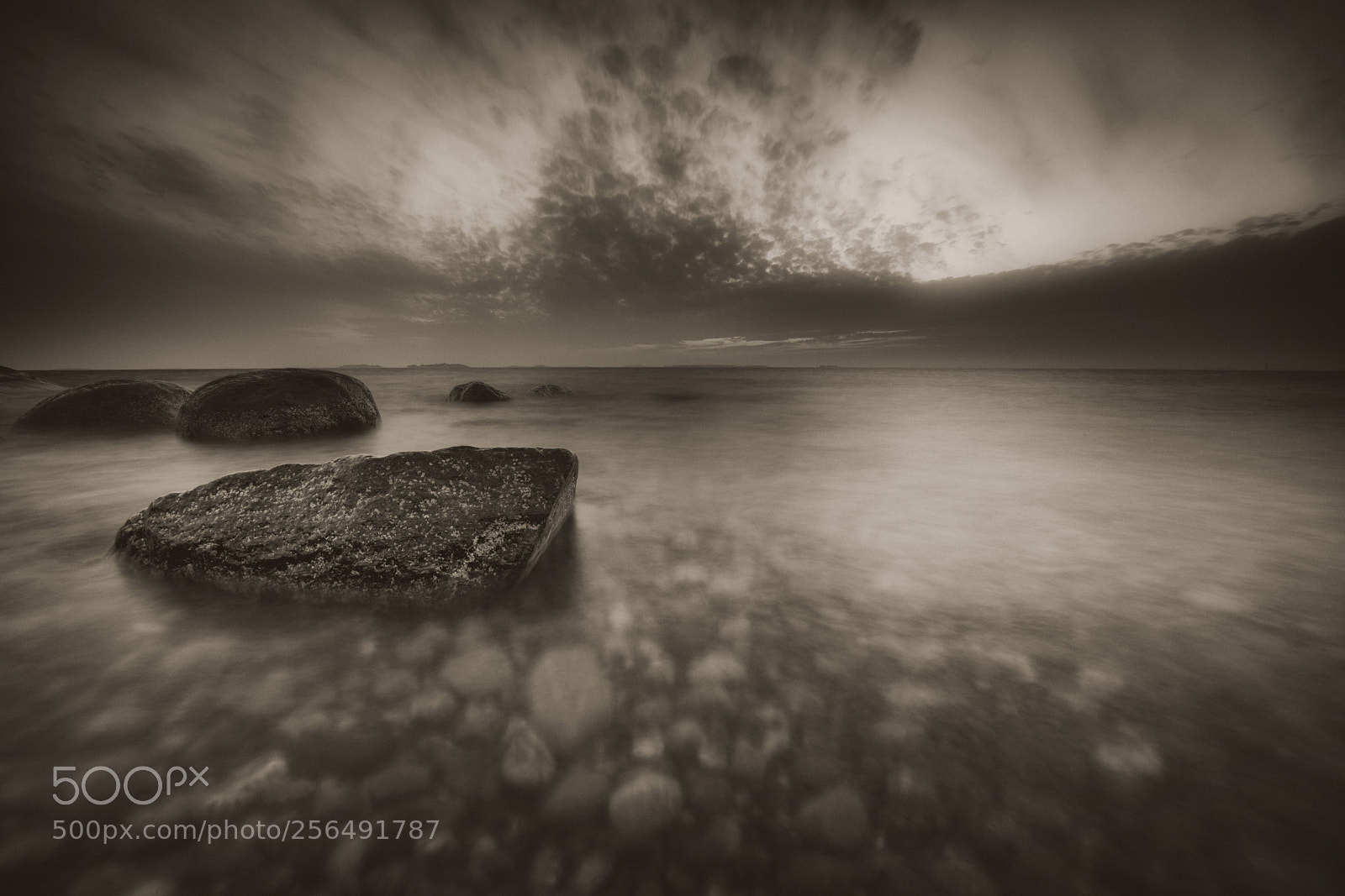 Sony a7R II sample photo. Black stone black and photography
