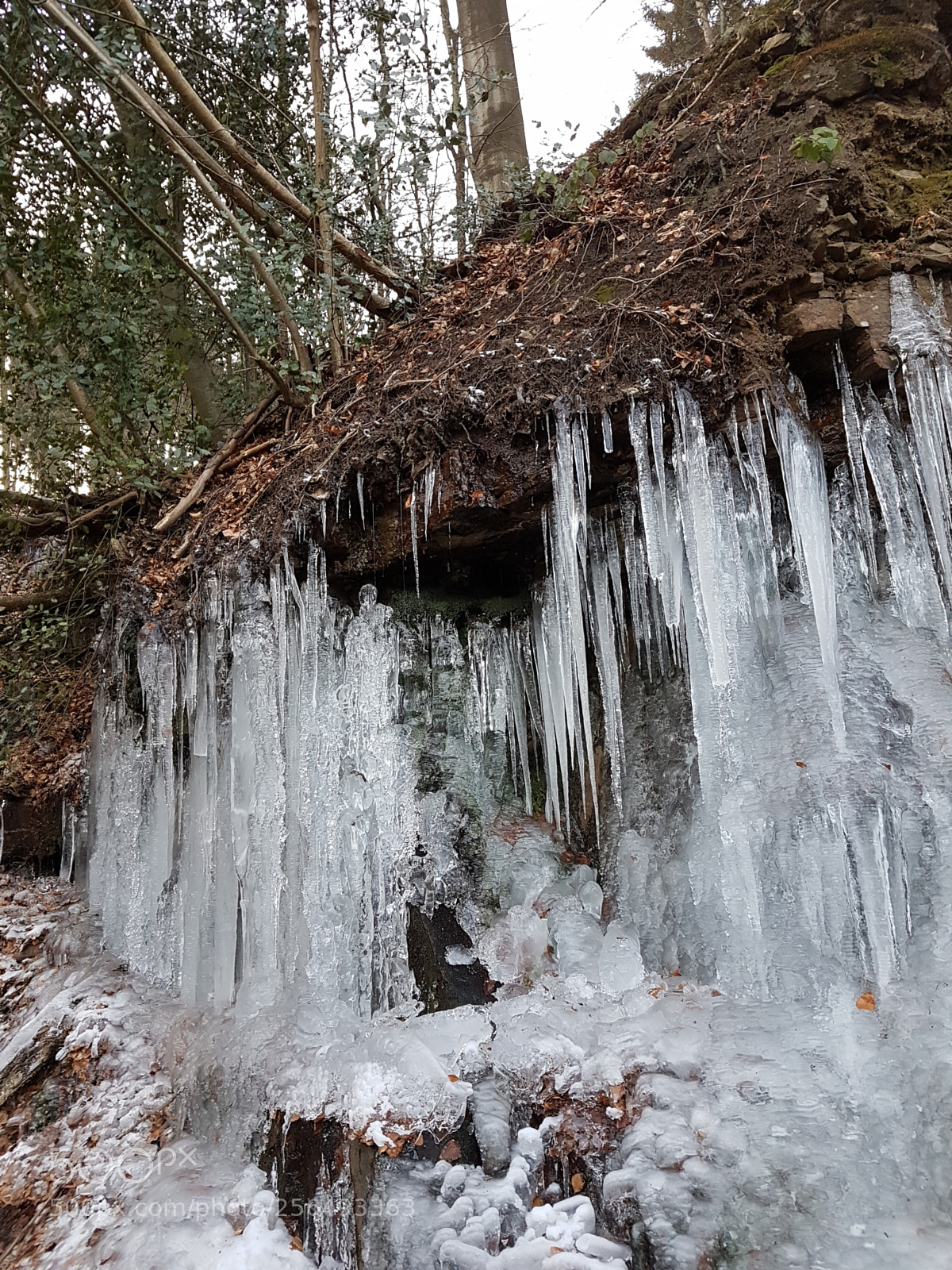 Samsung Galaxy S7 Edge sample photo. Ice cave photography