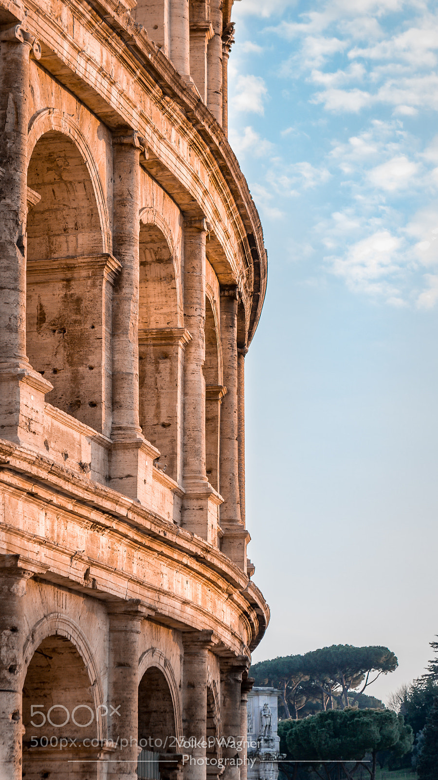 Canon EOS 100D (EOS Rebel SL1 / EOS Kiss X7) sample photo. "sunset at the colosseum" photography