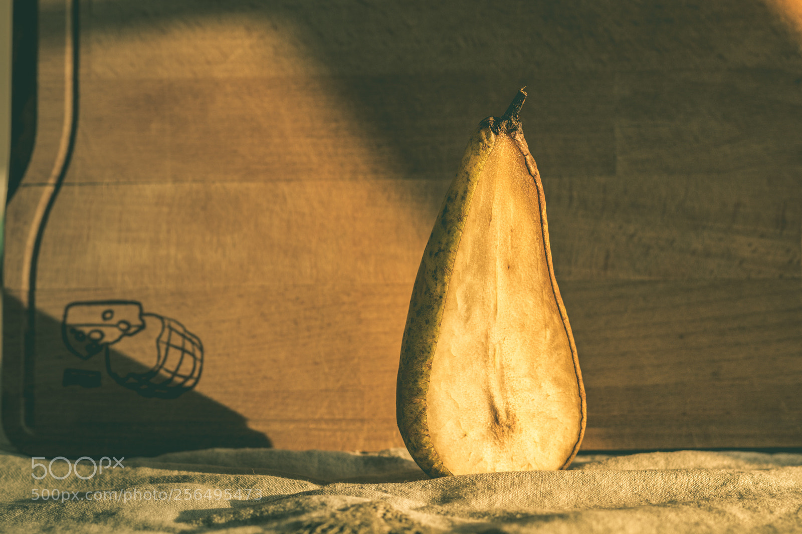 Canon EOS 80D sample photo. Pear in sunset light photography