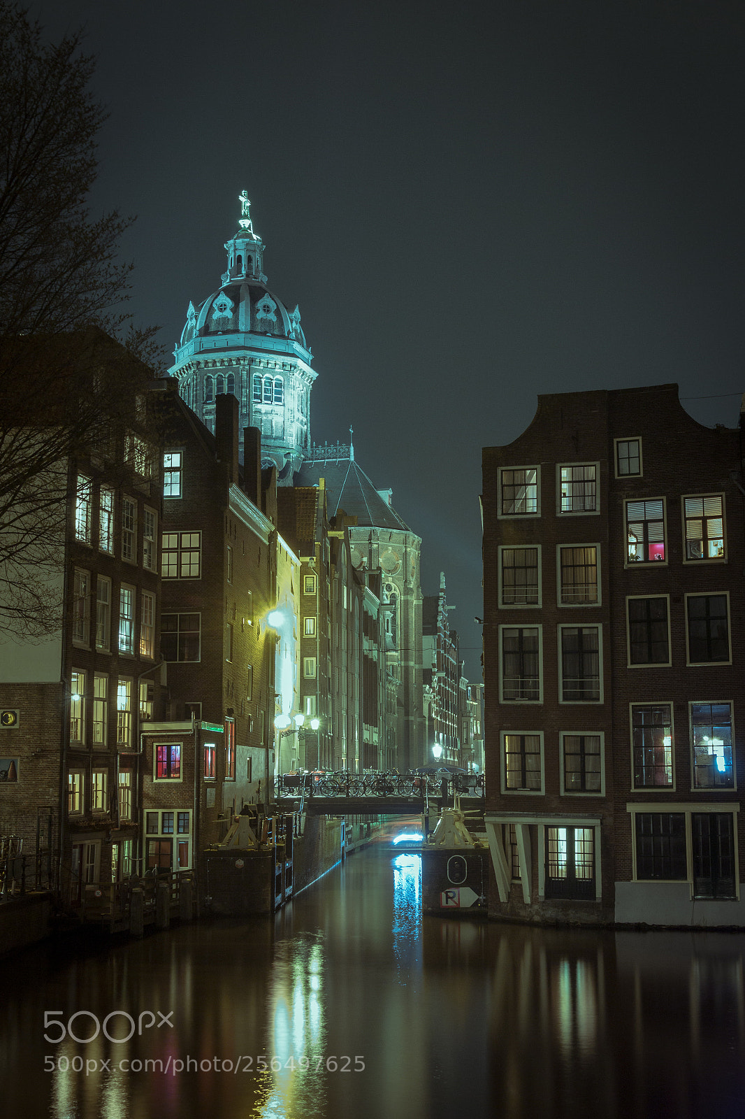 Canon EOS 700D (EOS Rebel T5i / EOS Kiss X7i) sample photo. Amsterdam by night photography