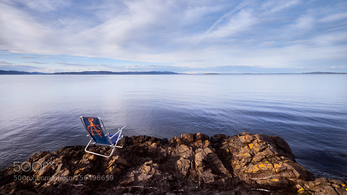 Fujifilm X-T1 sample photo. Free seating photography