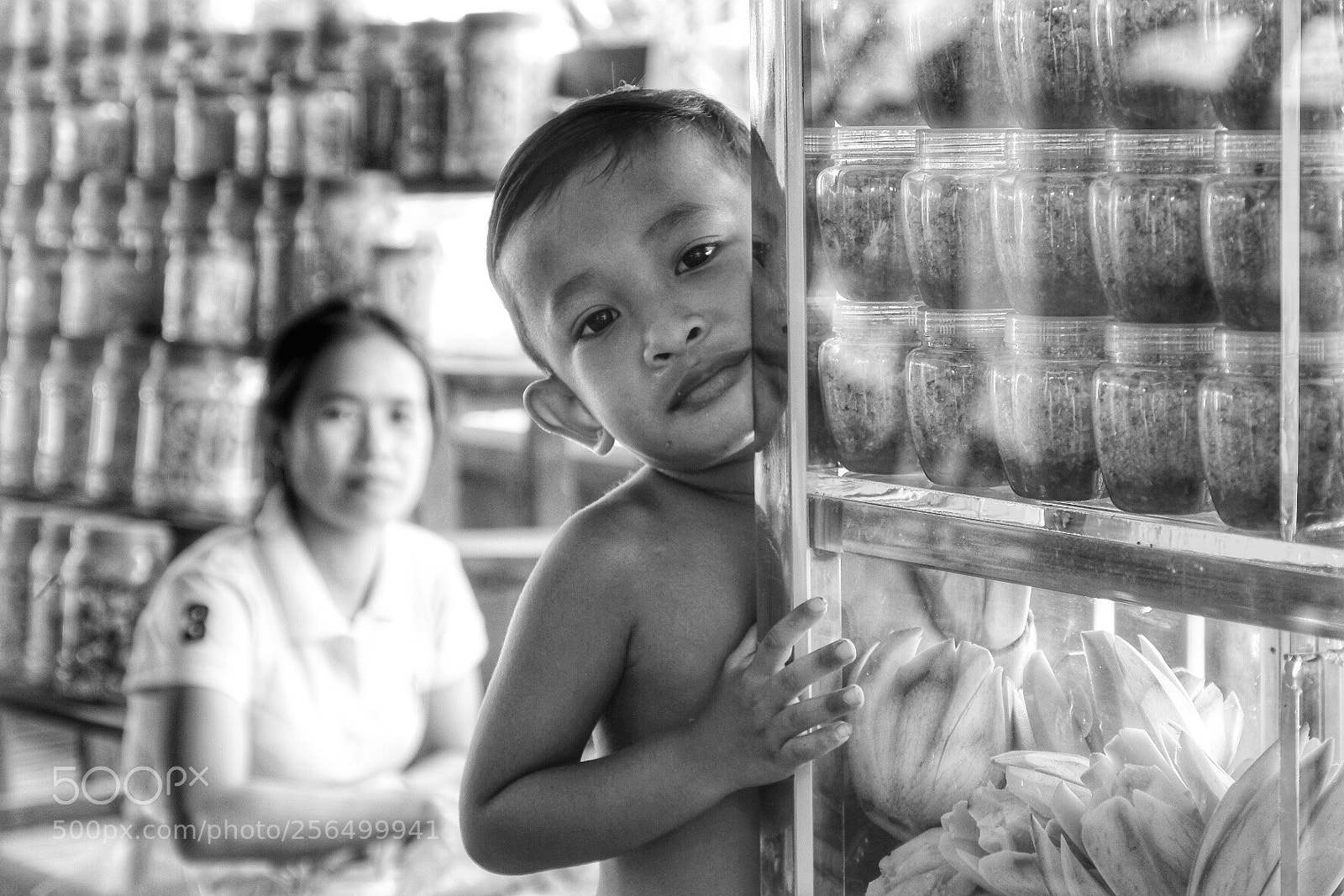 Fujifilm X-T2 sample photo. Store kid photography