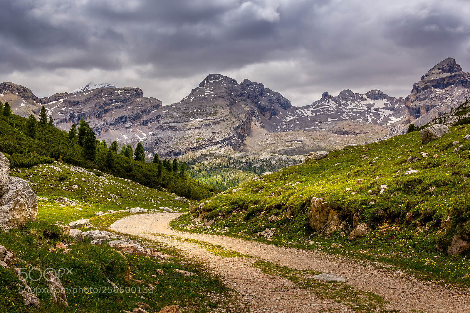 Canon EOS 550D (EOS Rebel T2i / EOS Kiss X4) sample photo. Dolomites photography