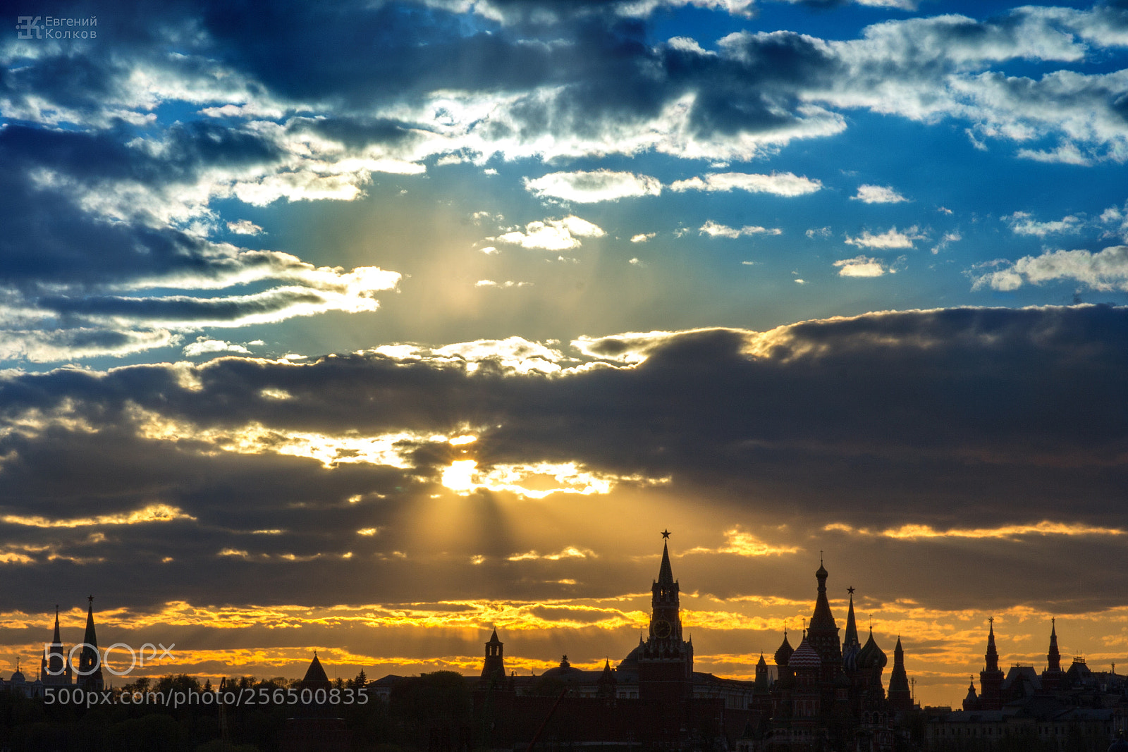 Canon EOS 60D sample photo. Sunset over the kremlin photography