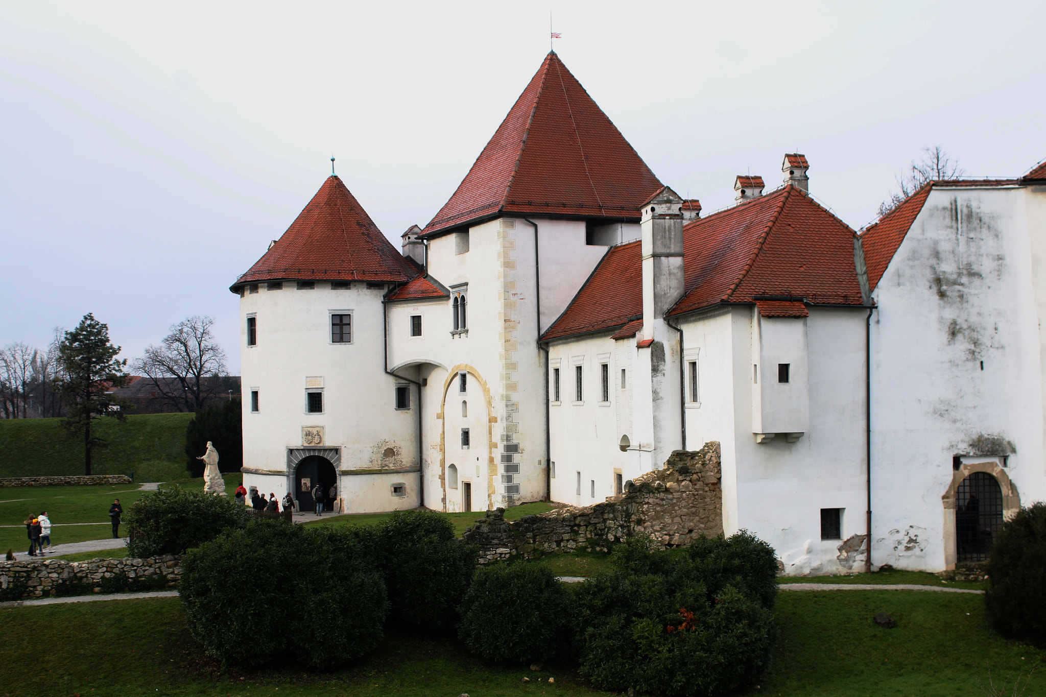 Canon EOS 70D + Canon EF 28mm F2.8 sample photo. Zagreb castle photography