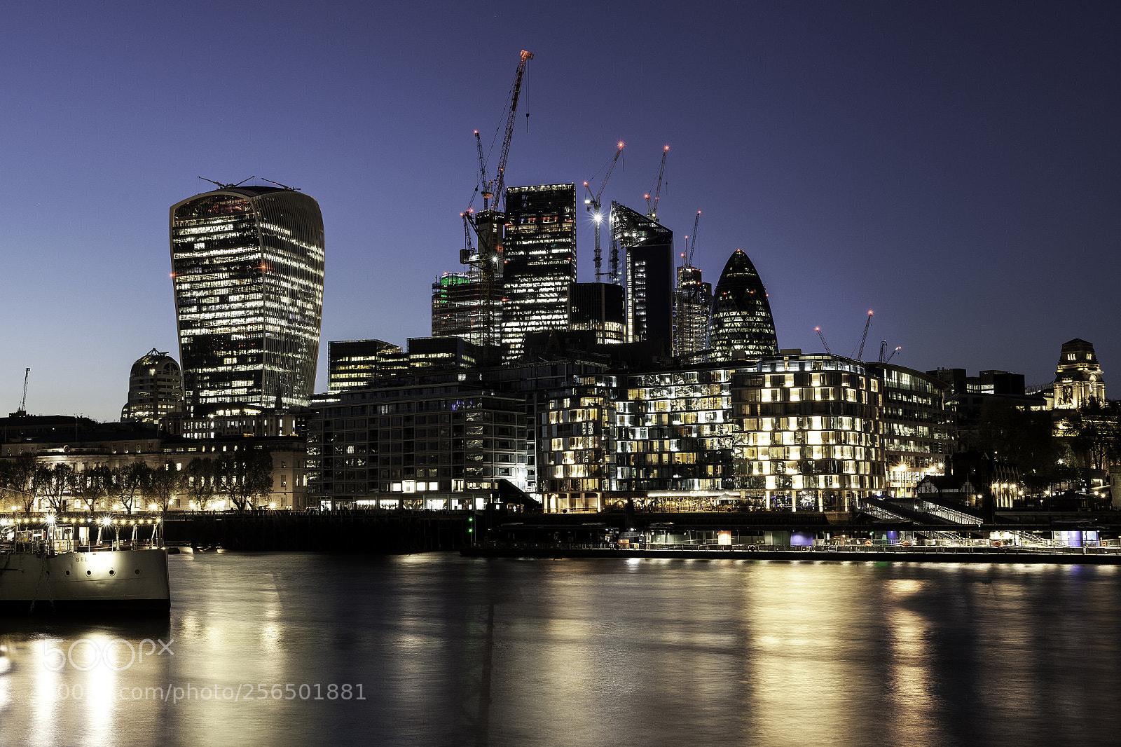 Canon EOS 5D Mark II sample photo. City of london photography