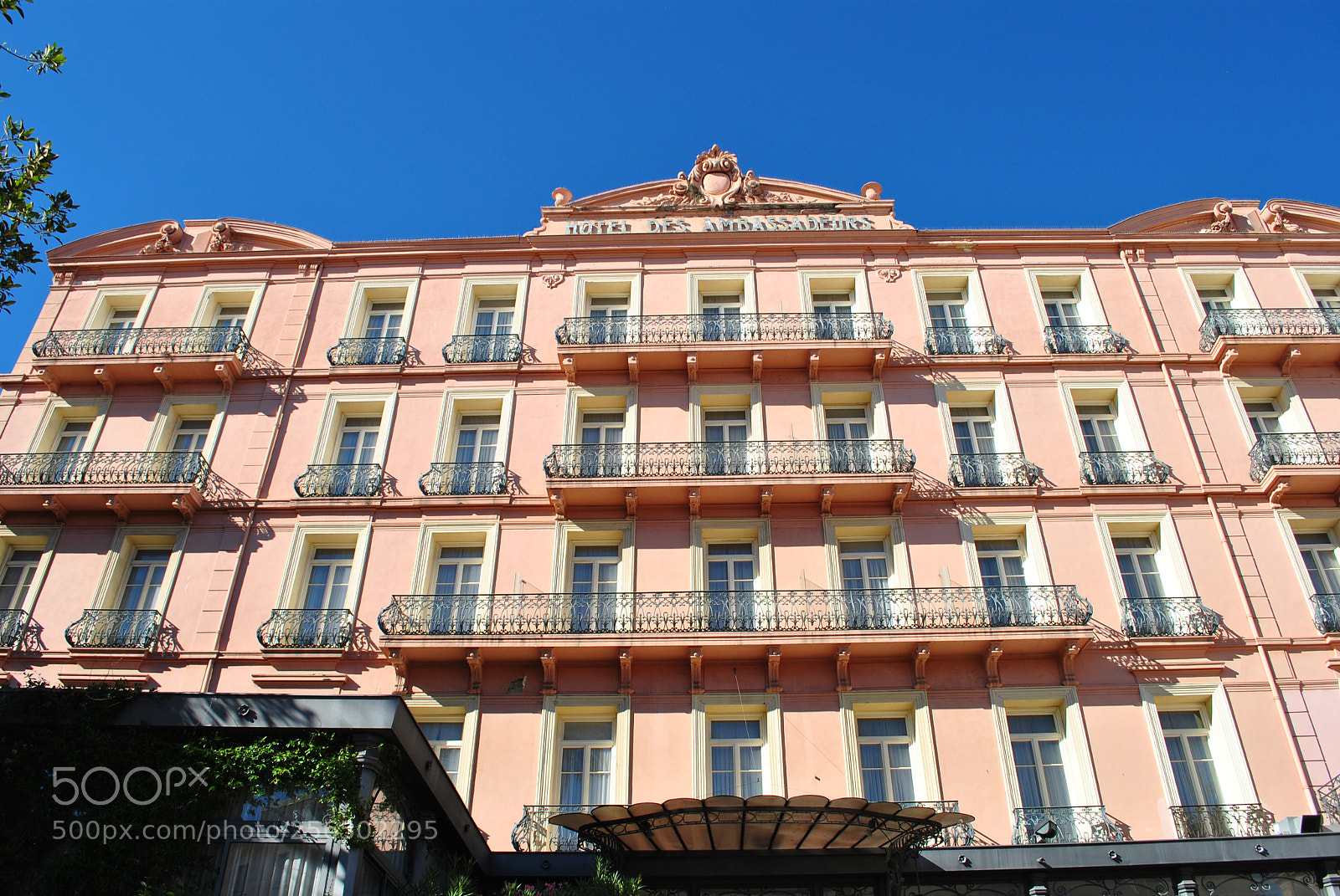 Nikon D3000 sample photo. Menton, france photography