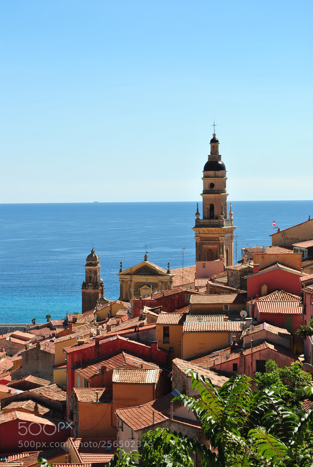 Nikon D3000 sample photo. Menton, france photography