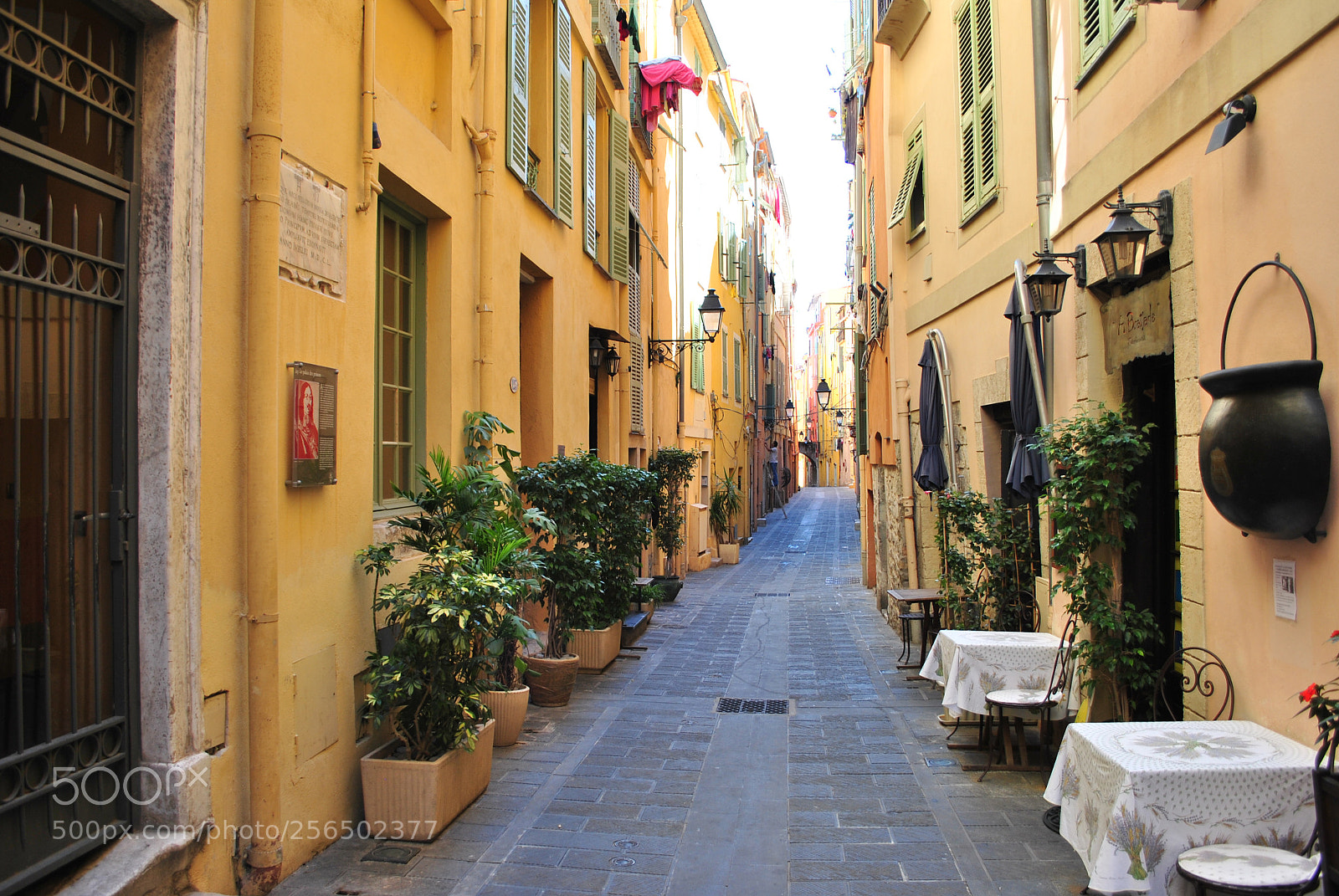 Nikon D3000 sample photo. Menton, france photography