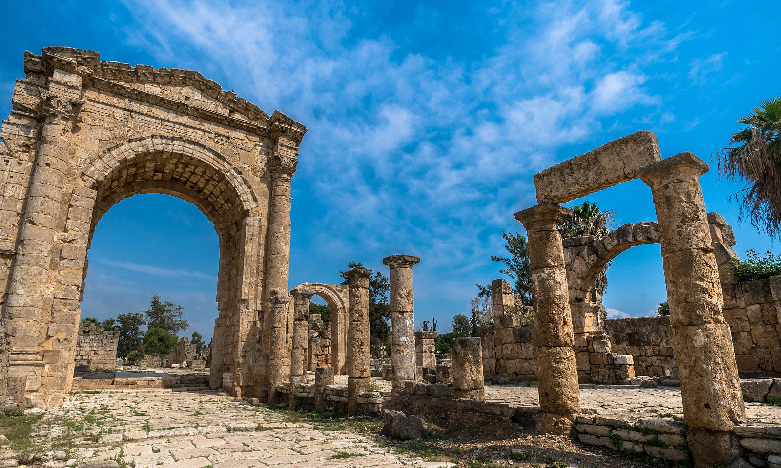 Sony a7R II sample photo. Tyre ruins photography