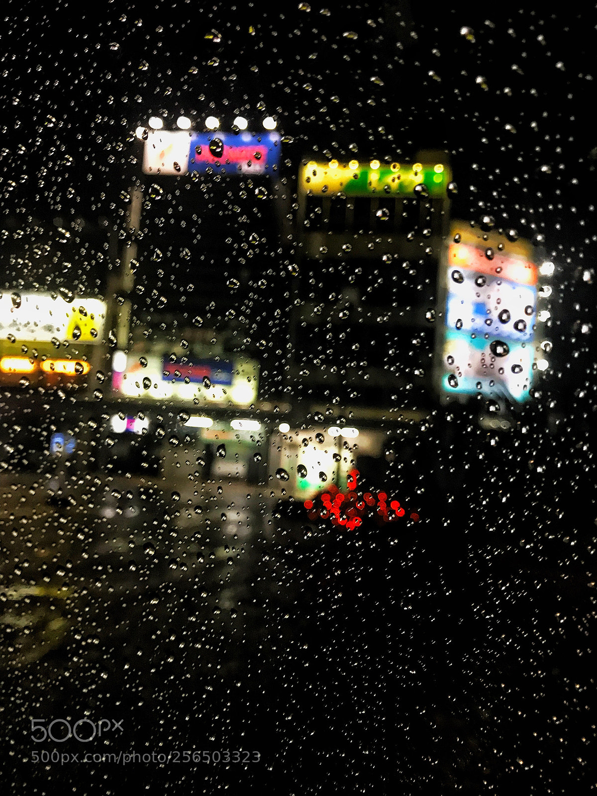 Apple iPhone 7 sample photo. Droplets 
 photography