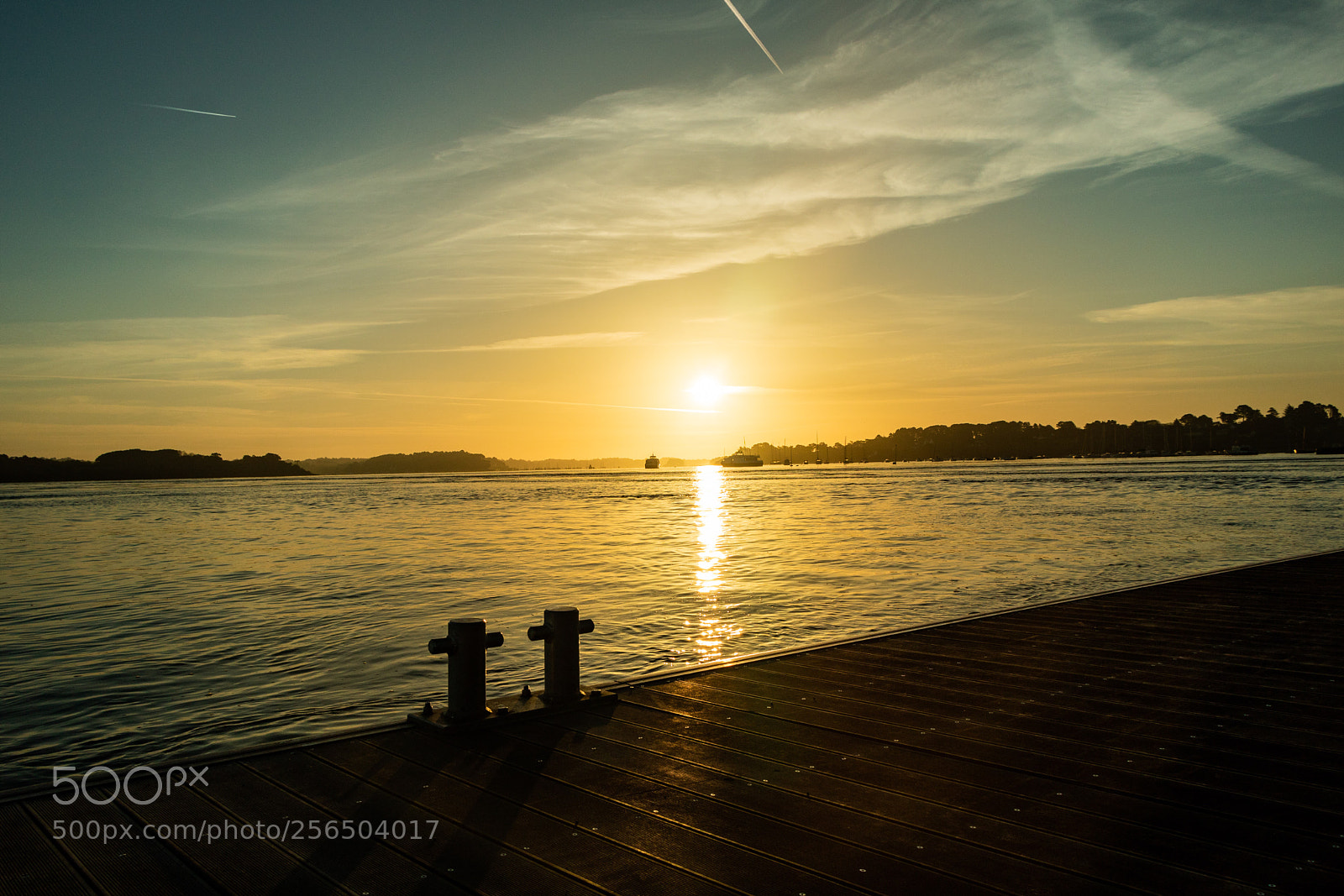 Canon EOS 750D (EOS Rebel T6i / EOS Kiss X8i) sample photo. Un matin port blanc photography