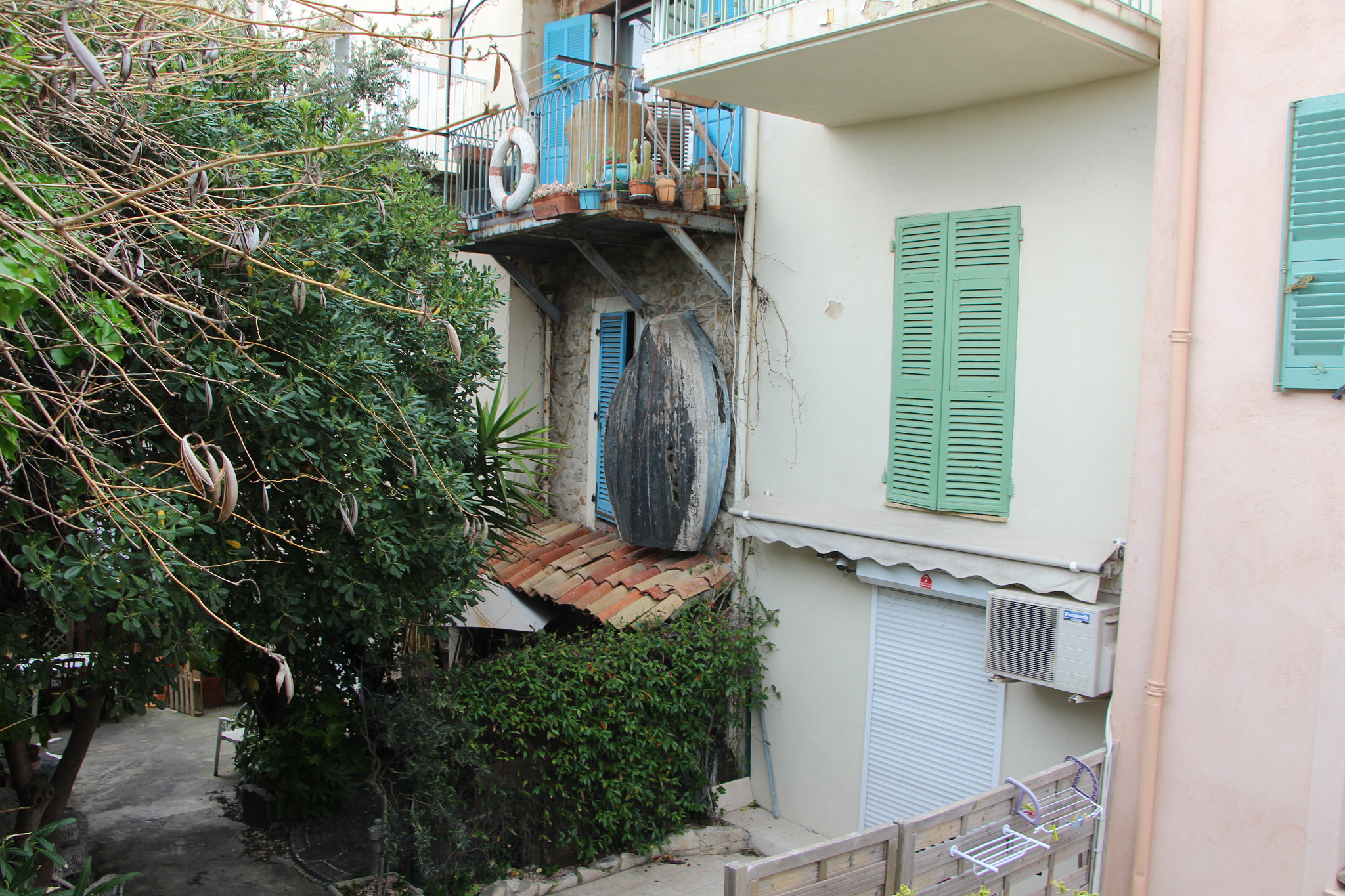 Canon EOS 100D (EOS Rebel SL1 / EOS Kiss X7) sample photo. Vieil antibes photography