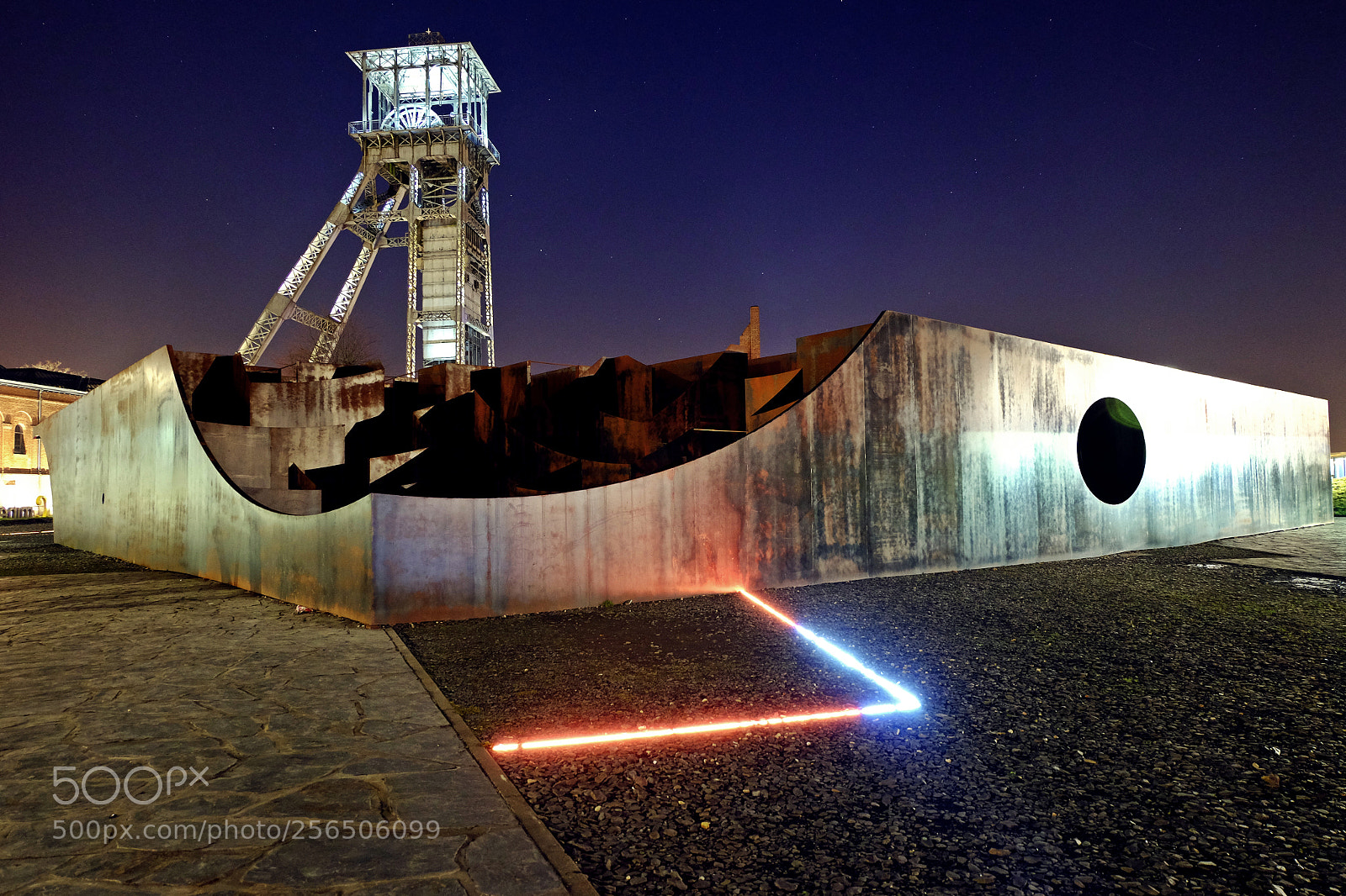 Fujifilm X-T10 sample photo. Iron maze by night photography