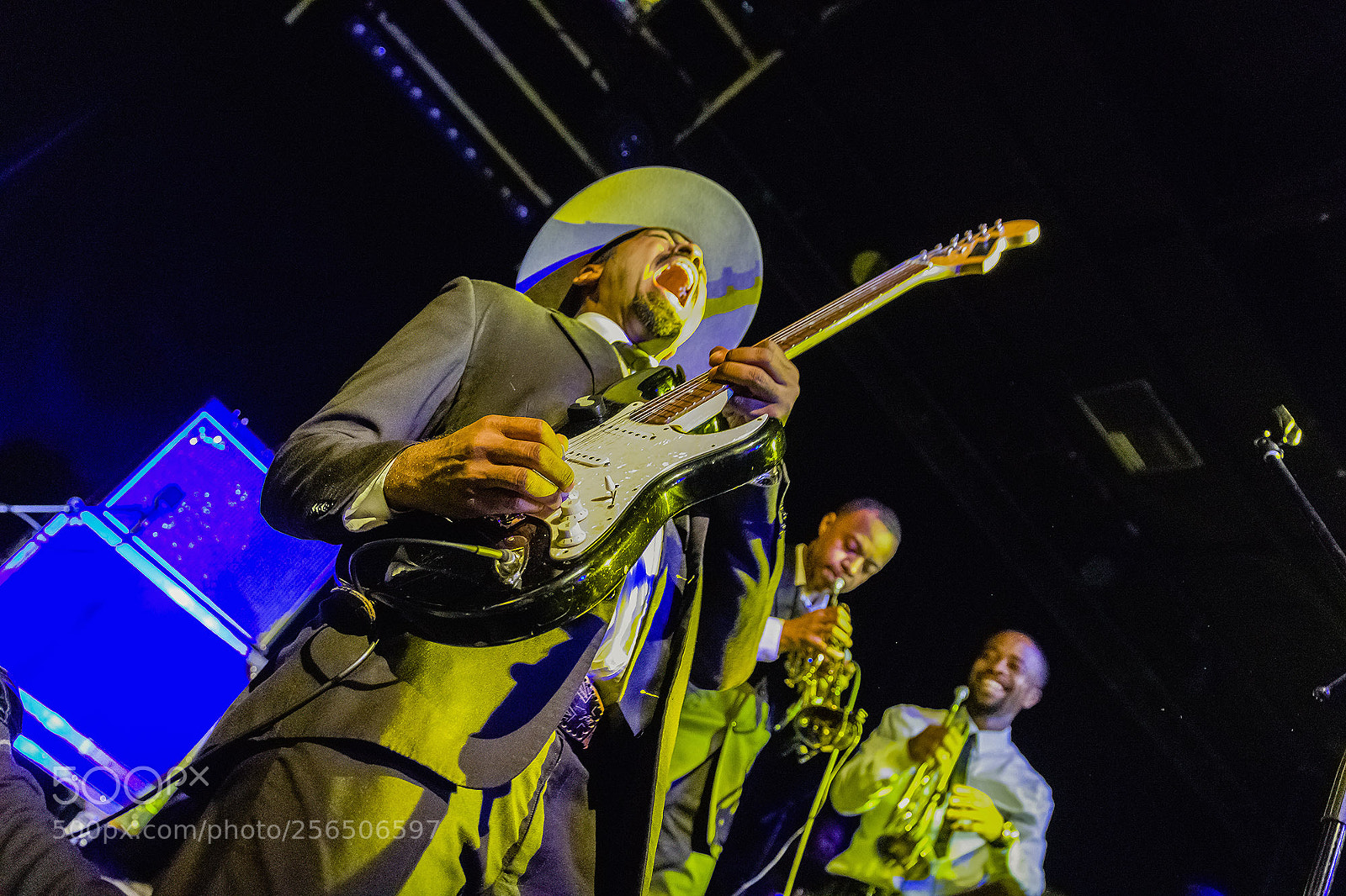Canon EOS 80D sample photo. Guitar solo photography