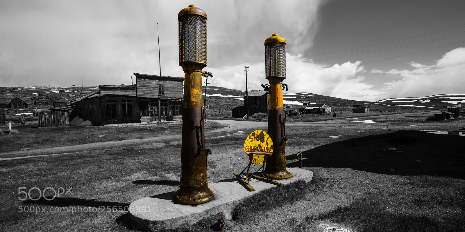 Sony a7 II sample photo. Bodie gas station photography
