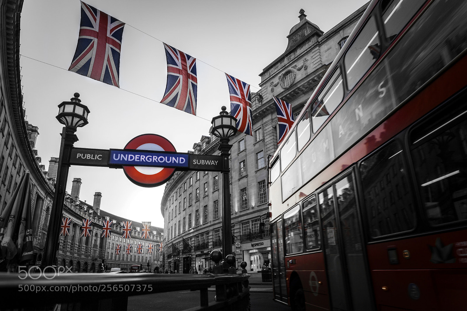 Canon EOS 5D Mark II sample photo. London piccadilly circus b photography