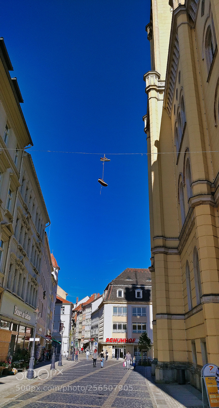 OnePlus A3003 sample photo. Shoes in the air photography