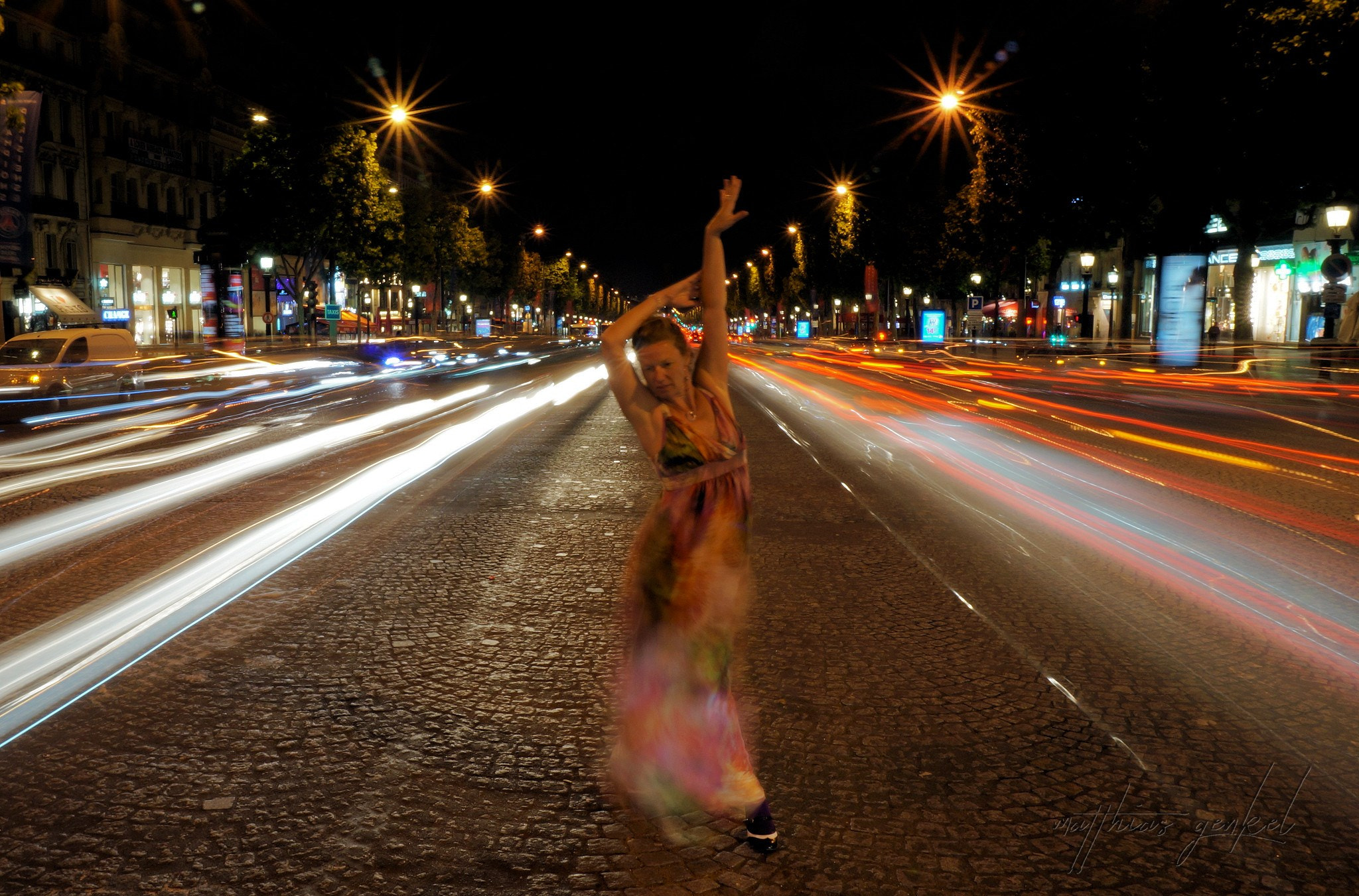 Sony Alpha NEX-3N sample photo. Young woman at the champs elysées, paris photography