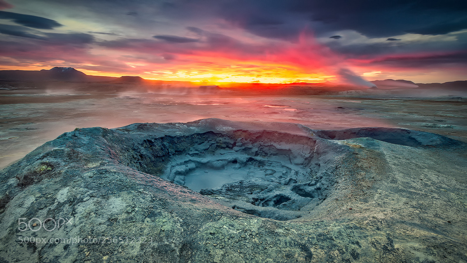 Canon EOS 6D sample photo. Inside de volcano photography